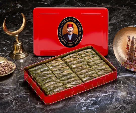 Pistachio Twister Baklava (S Box) - Hafız Mustafa 1864 Pistachio Twister Baklava (S Box) - Hafız Mustafa 1864
