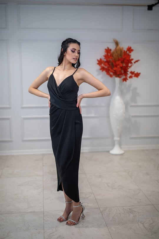 Siyah Abiye Elbise Modelleri İndirimli Fiyatlarla - egelin