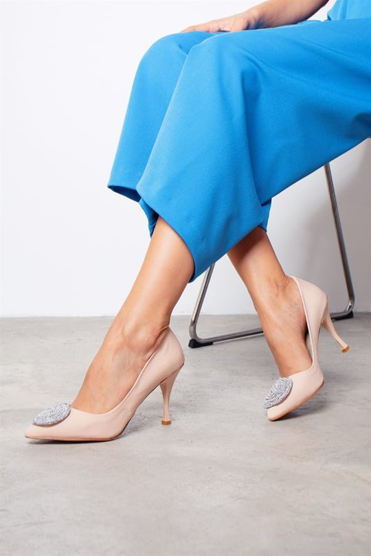 Thyra Önü Halka Detay Krem Kadın Topuklu Ayakkabı