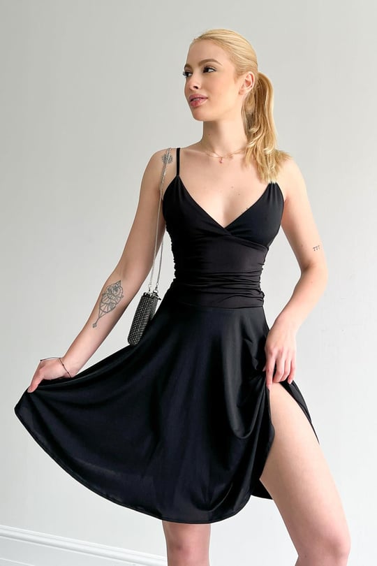 Toptan Askılı Kloş Etekli Elbise Siyah - reyontoptan.com