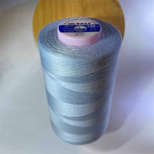 cone ou bobine de fil 5000m 100% polyester noir