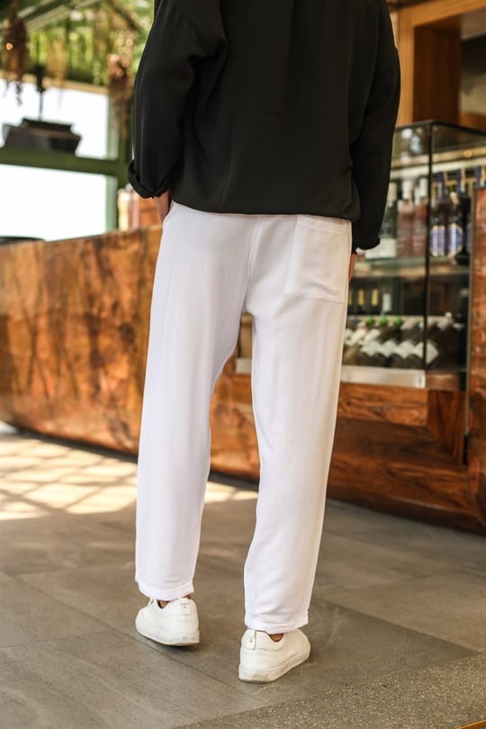 Beyaz Bol Kesim İnce Pamuk Pantolon - Outfit-Man
