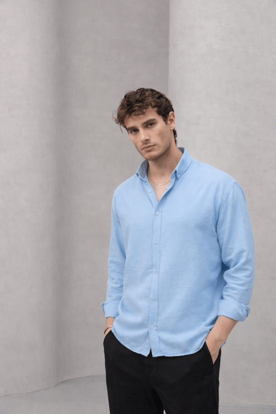 Scott – Soft Dokulu Yarım Oversize Modern Keten Görünümlü Erkek Gömlek- Soğuk Mavi