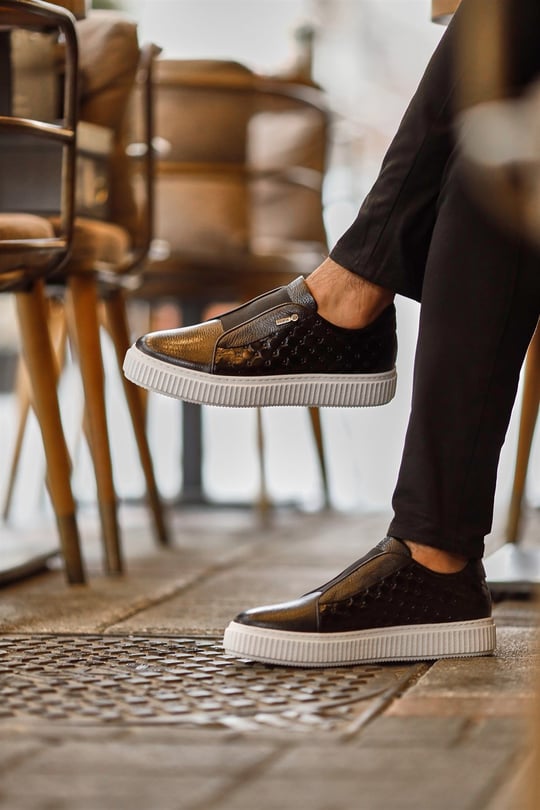 Special Design Floater Leather Sneakers