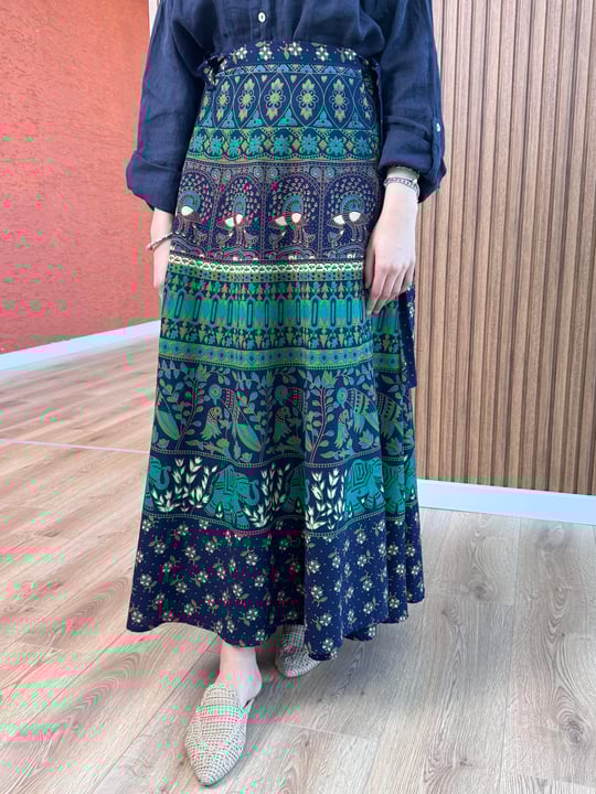 Etek ostidagi italiyaliklar Etek ostidagi italiyaliklar