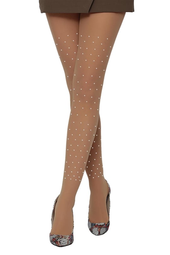 Dik külotlu çorap ostida