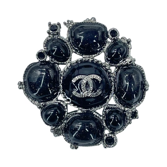 Chanel pin discount