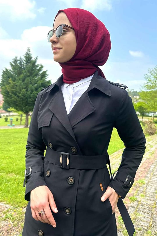Becca Astarlı Trençkot Siyah | Rabia Şamlı | Tesettür Elbise ve Kadın Giyim  Modası