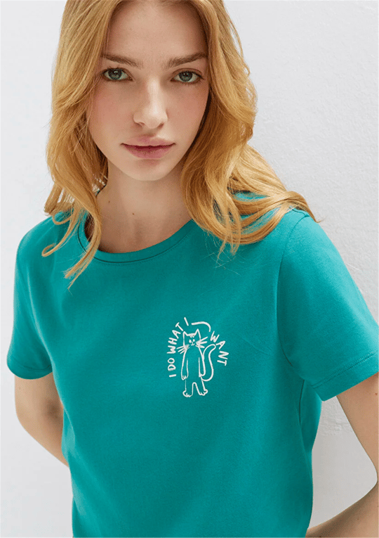 Mavi Y26 M1613873-71914 Koyu Yeşil Kadın Slim Kedi Baskılı T-shirt
