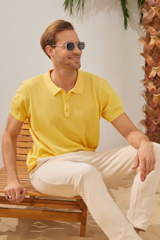 Erkek Polo Yaka Jakarlı Triko T-Shirt Sarı