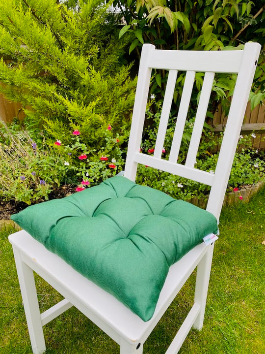 Yeşil Renk Pamuklu Kumaş Pofidik Kare Dekoratif Sandalye Minderi 35x35 cm