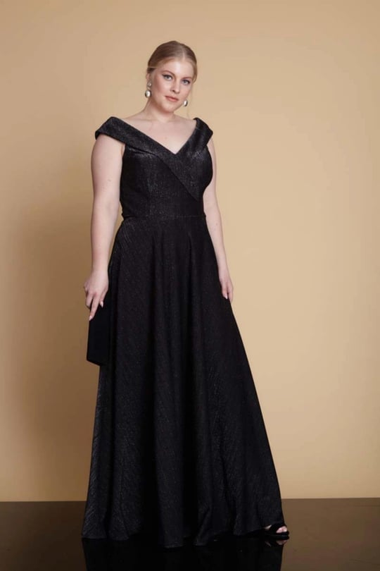 Black sleeveless maxi dress plus size sales