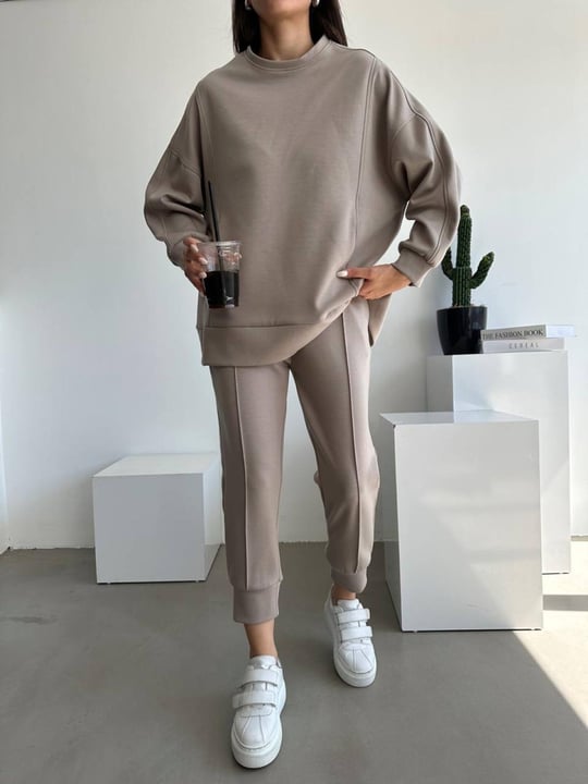 Sweatshirt and best sale sweatpants set wholesale