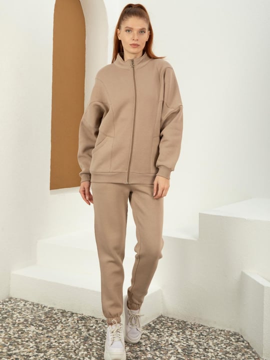 Beige sweatsuit best sale womens
