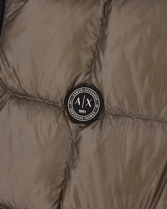 Armani Exchange Armani Exchange Erkek Kolsuz Fermuarlı Sıfır Yaka Kahverengi Yelek XM003475 AF23755-U6125