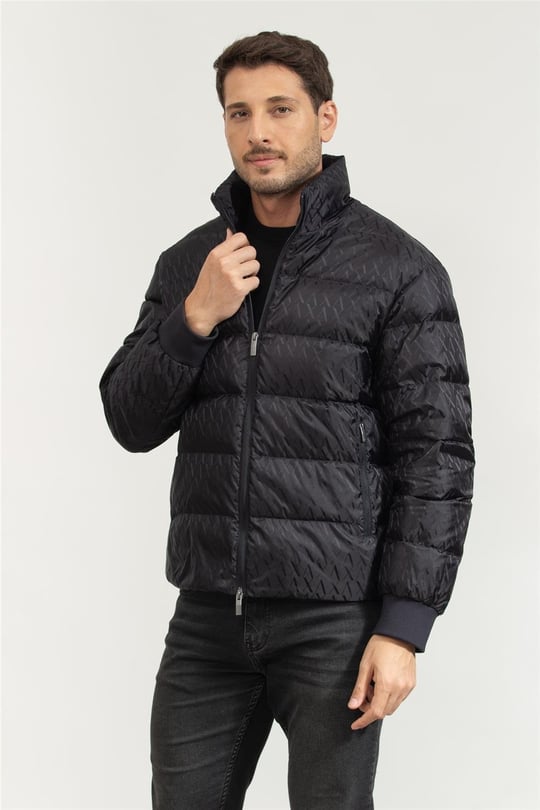 Armani Exchange Armani Exchange Erkek Kuş tüyü Dolgulu Regular Fit Dik Yaka Şişme Lacivert Mont XM001580 AF16628-UB101