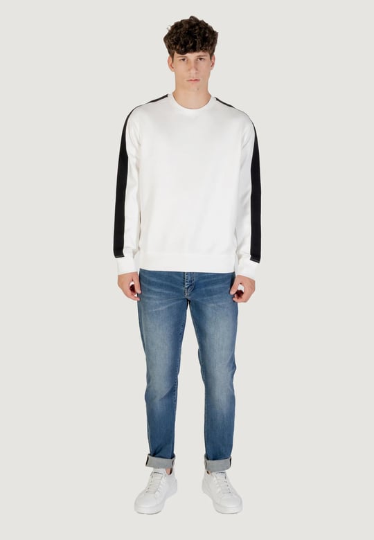 Armani Exchange Armani Exchange Erkek Regular Fit Pamuklu Bisiklet Yaka Uzun Kollu Beyaz Sweatshirt XM001296 AF10818-U0009