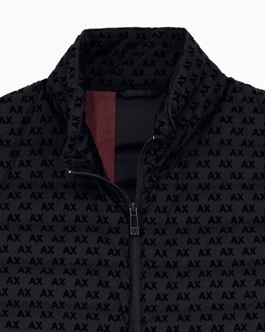 Armani Exchange Armani Exchange Erkek Fermuarlı Logo Desenli Siyah Yelek XM003511 AF19870-UC001