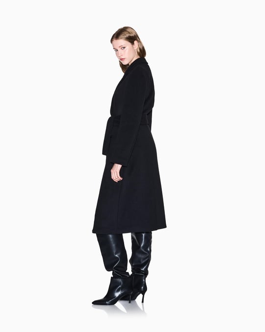 Armani Exchange Armani Exchange Kadın Tek Düğmeli Ve Kemerli Çift Düğmeli Kapatma Yakalı Kapaklı İki Yama Cep Siyah Kaban XW000691 AF16206-UC001