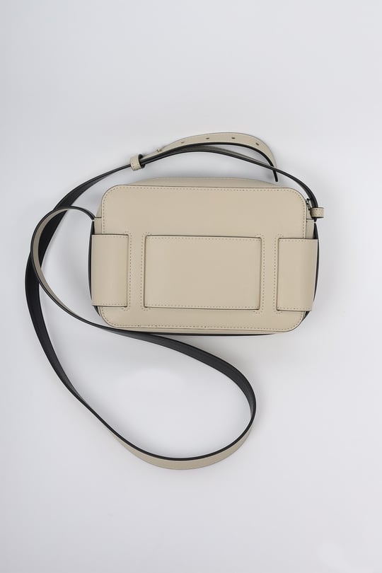 Armani Exchange Armani Exchange Kadın Marka Logolu Ayarlanabilir Omuz Askılı Bej1 Omuz Çantası 942699 0A874-U6208
