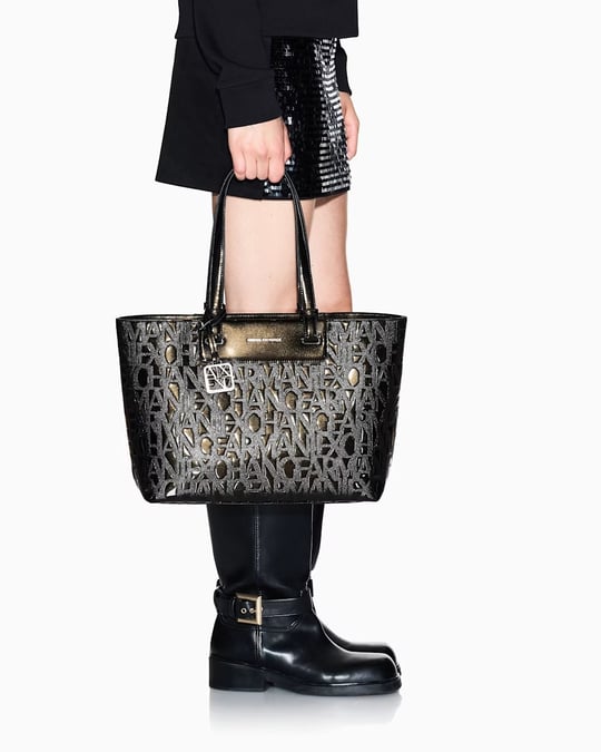 Armani Exchange Armani Exchange Kadın Logo Desenli Fermuarlı Siyah Omuz Çantası XW001481 AF17290-UC001
