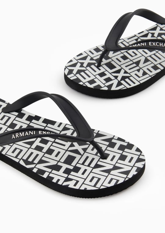 ARMANI EXCHANGE Armani Exchange Unısex Düz ve Rahat Taban Marka Logo Dokulu Parmak Arası Siyah-Beyaz Terlik XUQ002 XV676-N814