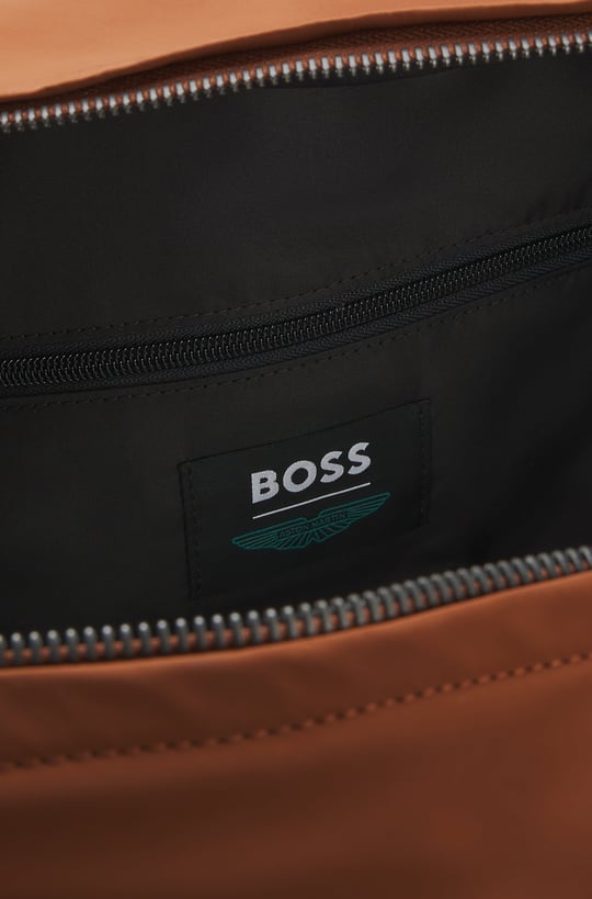 BOSS  BOSS Erkek Çıkarılabilir Uzun Askılı Fermuarlı Metal Plakalı Logo Detaylı Kahverengi Omuz Çantası 50569528-214