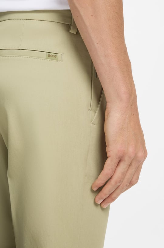 BOSS  BOSS Erkek Normal Bel Daralan Paça Düz Model Cep Detay Açık Yeşil Pantolon 50543945-254