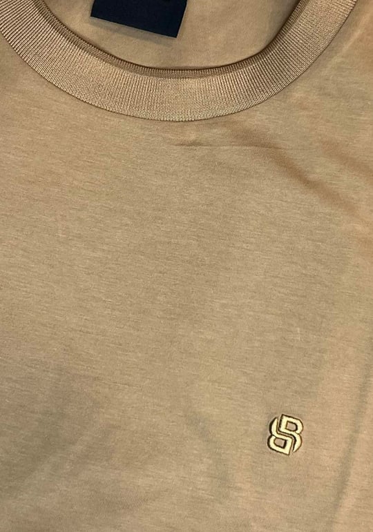 BOSS  BOSS Erkek Normal Kalıp Yuvarlak Yakalı Logo İşlemeli Yuvarlak Yakalı Pamuklu Kısa Kollu Bej T-Shirt 50570889-260
