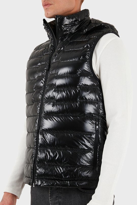 BOSS  BOSS Erkek Regular Fit Parlak Kapitone Desenli Kapüşonlu Siyah Yelek 50548848-001