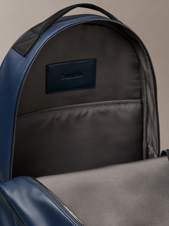 Calvin Klein Calvin Klein Erkek Ayarlanabilir Askılı Fermuarlı Ön Cepli Mavi Sırt Çantası LV04D3246G-CCI