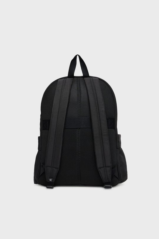 Calvin Klein Calvin Klein Erkek Ayarlanabilir Askılı Fermuarlı Ön Cepli Logolu Siyah Sırt Çantası LV04D3114G-UB1