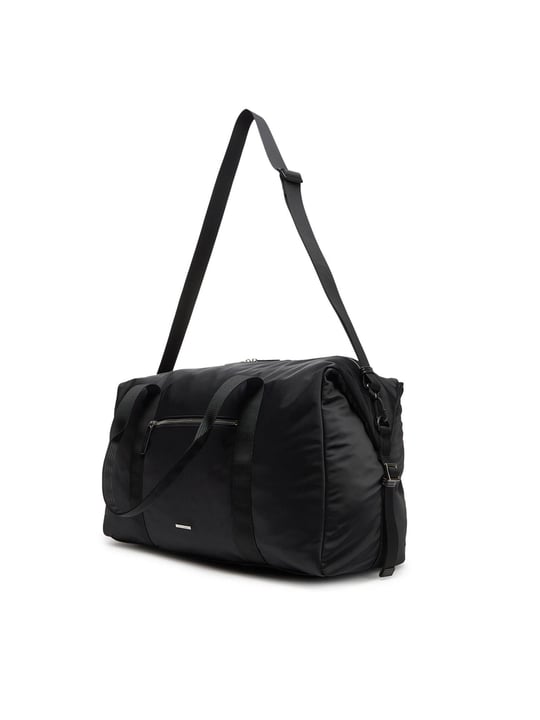 Calvin Klein Calvin Klein Erkek Ayarlanabilir Askılı Fermuar Bölmeli Geniş İç Hacimli Siyah Spor Çanta LV04D3043G-UB1