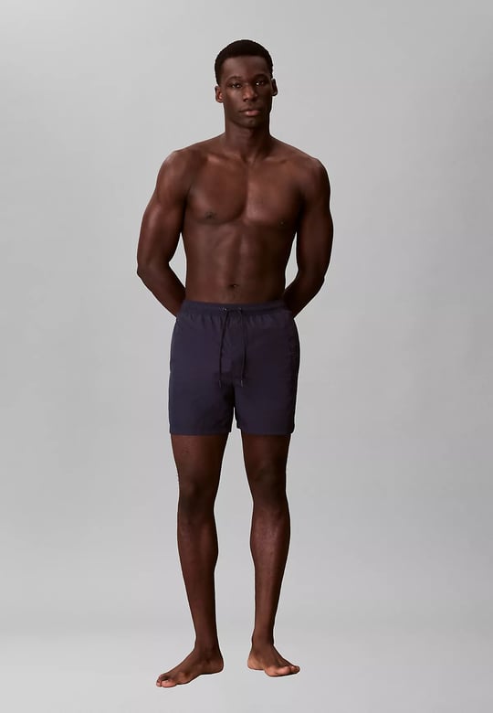 Calvin Klein Calvin Klein Erkek Beli Lastikli ve İp Bağlamalı Logo Detaylı Normal Kesim Lacivert Deniz Şortu LV00N61029-0PP