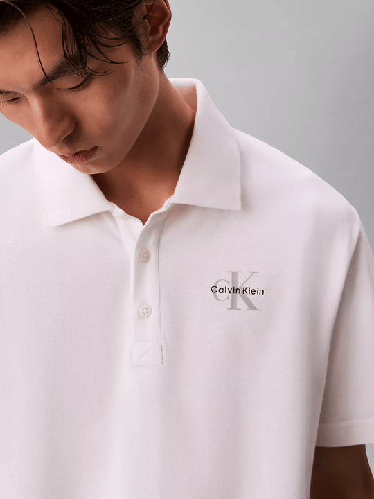 Calvin Klein Calvin Klein Erkek Bisiklet Yaka Kısa Kol Pamuklu Düz Model Beyaz T-Shirt LV04RF209G-YAF