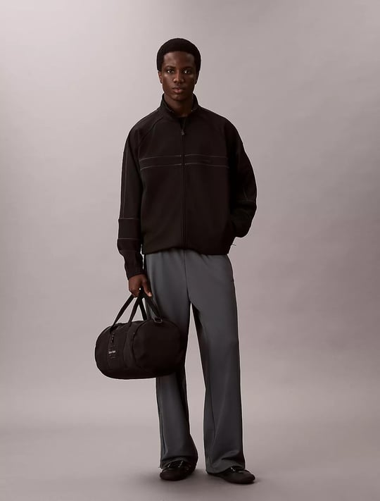 Calvin Klein Calvin Klein Erkek Çıkarılabilir Uzun Askılı Fermuarlı CK Logolu Siyah Omuz Çantası LV04D3115G-UB1