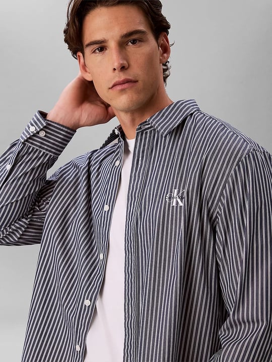 Calvin Klein Calvin Klein Erkek Çizgi Desen Gömlek Yaka Uzun Kol Düğme Kapama Lacivert-Beyaz Gömlek LV04RH104G-VU5
