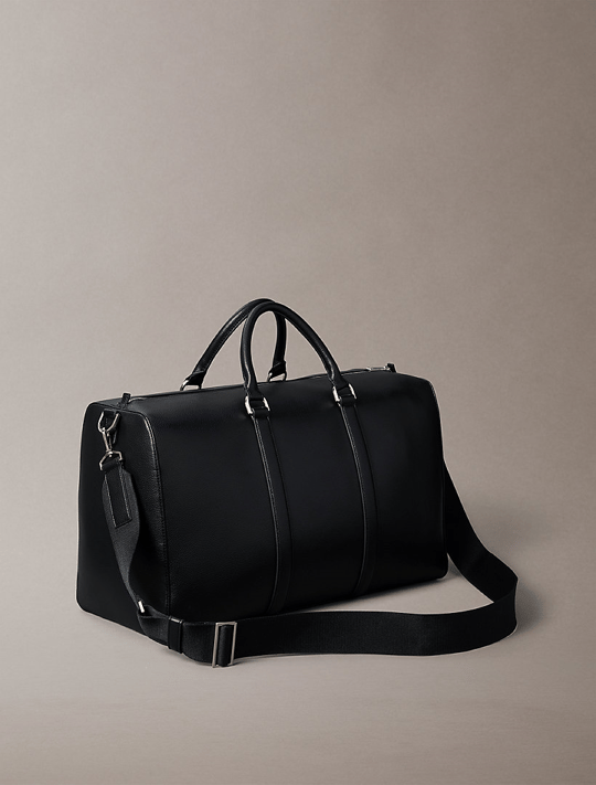 Calvin Klein Calvin Klein Erkek Deri Geniş Kısa Kulp Ve Uzun Omuz Askı Metal Logo Siyah Valiz LV04D3158G-UB1