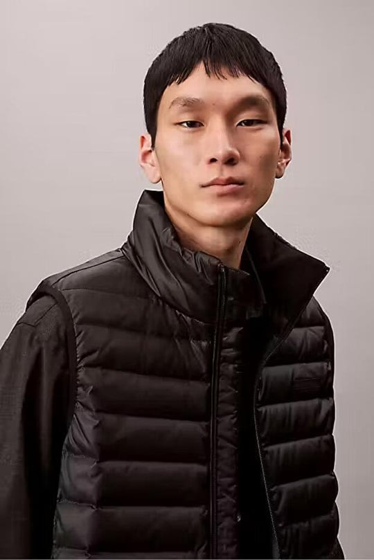 Calvin Klein Calvin Klein Erkek Dik Yaka Kolsuz Şişme Fermuar Kapama Siyah Yelek LV04LC509G-UB1