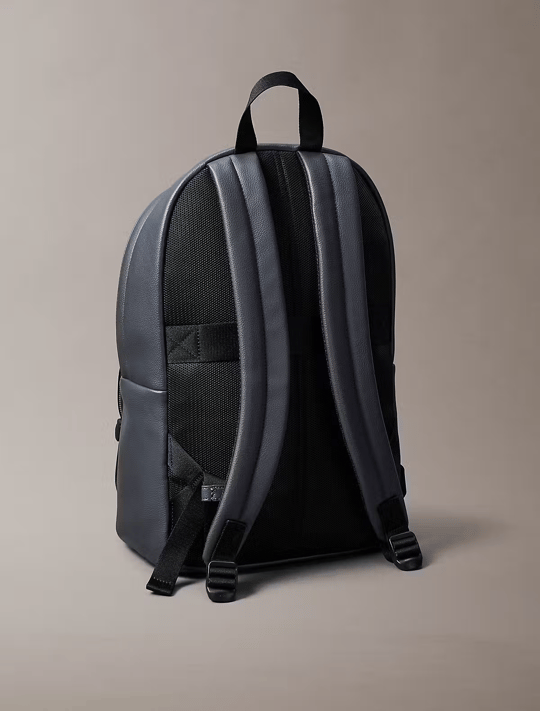 Calvin Klein Calvin Klein Erkek Fermuar Kapama Küçük Bölme CK Yazı Desen Deri Metal Logo Gri Sırt Çantası LV04D3155G-PCX