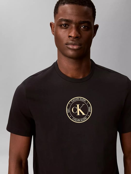 Calvin Klein Calvin Klein Erkek Göğüs Ortası Yuvarlak Logo Detay Kısa Kol Bisiklet Yaka Dokuma Kumaş Siyah T-Shirt LV04RH817G-UB1