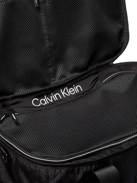 Calvin Klein Calvin Klein Erkek Logo Baskılı Fermuar Bölmeli Geniş İç Hacimli Siyah Seyahat Çantası LV04D3385G-UB1