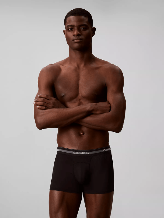 Calvin Klein Calvin Klein Erkek Logo Etiketli Elastik Bel Bantlı Üçlü Paket Siyah Boxer LV00NB4536-UB1