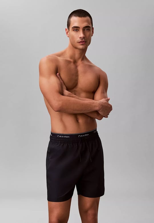 Calvin Klein Calvin Klein Erkek Normal Kesim Hızlı Kuruyan Kumaşlı Lacivert Deniz Şortu LV00N61023-0PP