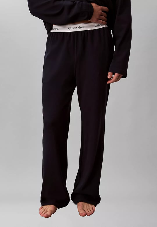 Calvin Klein Calvin Klein Erkek Rahat Kalıp Pamuklu Yuvarlak Yakalı Geniş Paçalı Lacivert Pijama Takımı LV00NM2950-0PP