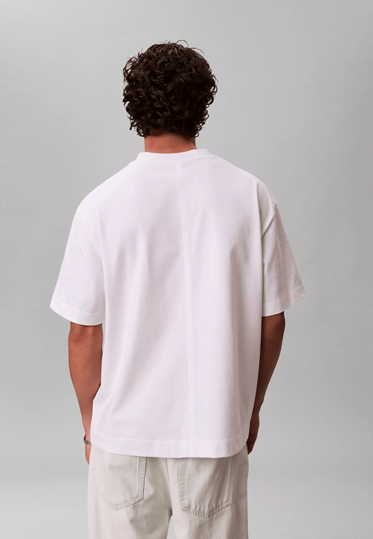 Calvin Klein Calvin Klein Erkek Regular Fit Pamuklu Göğüste CK Logolu Bisiklet Yaka Kısa Kollu Beyaz T-Shirt LV04LD224G-YAF