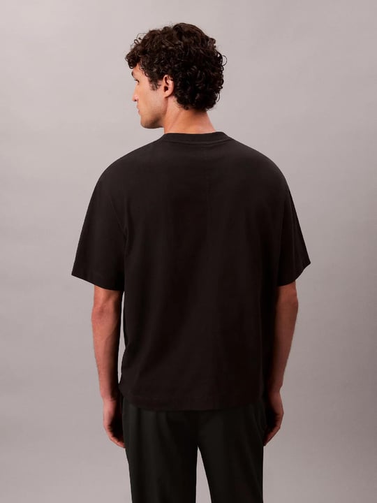 Calvin Klein Calvin Klein Erkek Regular Fit Pamuklu Göğüste CK Logolu Bisiklet Yaka Kısa Kollu Siyah T-Shirt LV04LD224G-UB1