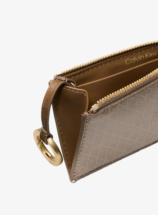 Calvin Klein Calvin Klein Kadın CK Desenli Fermuar Kapama Çoklu Kart Bölmeli Bej Cüzdan LV04F1084G-3I6