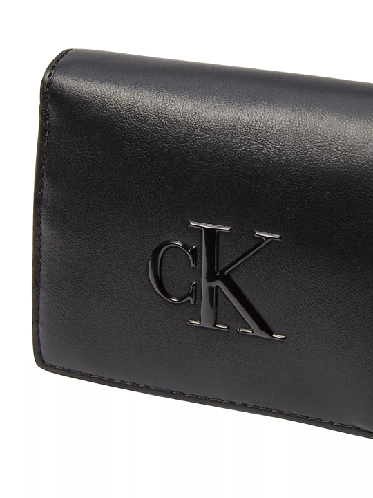 Calvin Klein Calvin Klein Kadın CK Logolu Çoklu Kart Bölmeli Siyah Cüzdan LV04F1156G-UB1