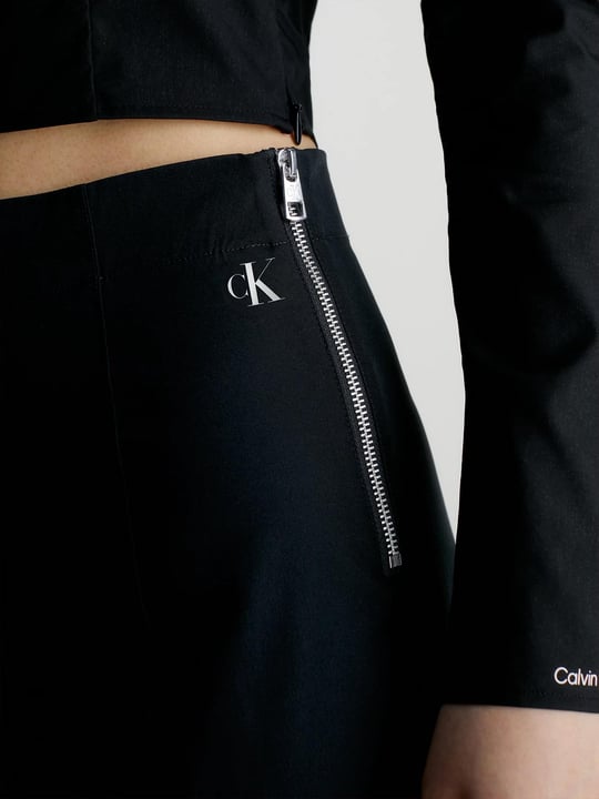 Calvin Klein Calvin Kleın Kadın Denim Slim Fit Yüksek Bel Günlük Kullanım Siyah Pantolon J20J222336-BEH